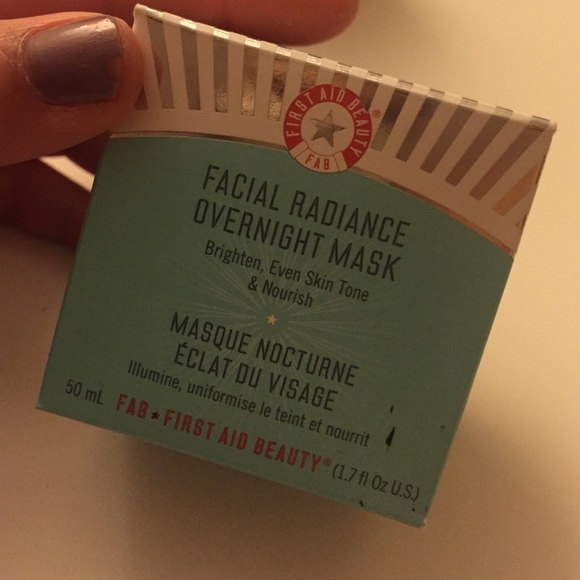 First Aid Beauty Radiance Mask