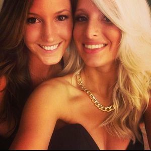 Meet your Posher, Cara