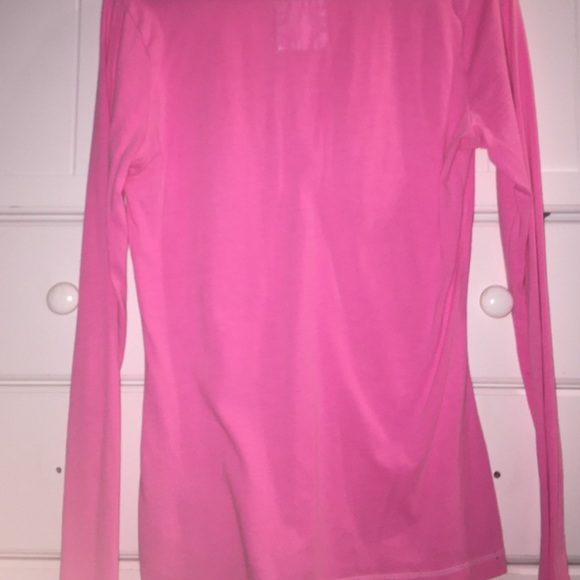 Hollister long sleeve v neck shirt - Picture 3 of 3