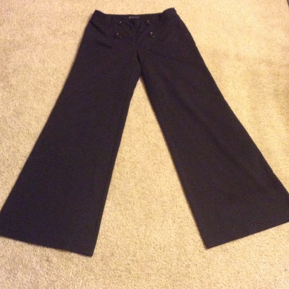 Black Flat Front Wide-Leg Trousers! 😍