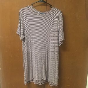 White and burgundy stripped T-shirt dress