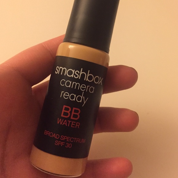 Smash Box BB water in light/med