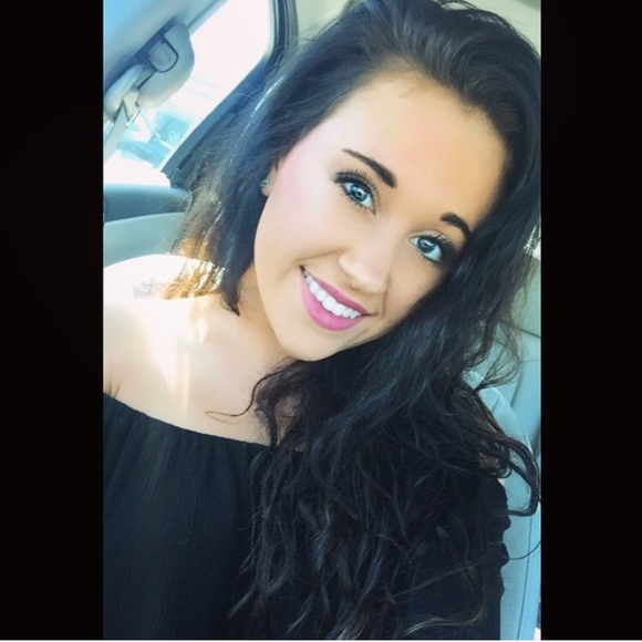 Meet Your Posher! - Picture 3 of 4