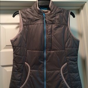 Women's Cabelas vest sz M