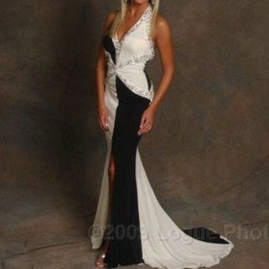 Tony Bowls Prom/pageant gown