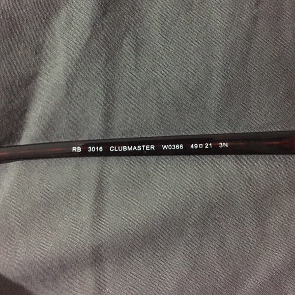 Ray Bans Clubmaster Classic RB3016 W0366 49-21