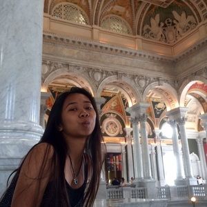 Meet your Posher, Jillian