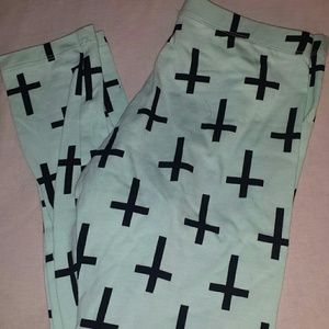 Cross leggings