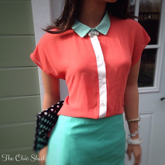 Romeo & Juliet Couture Tops - 🚨DELETING 10/9🚨🎉HP Romeo & Juliet CoutureBlouse