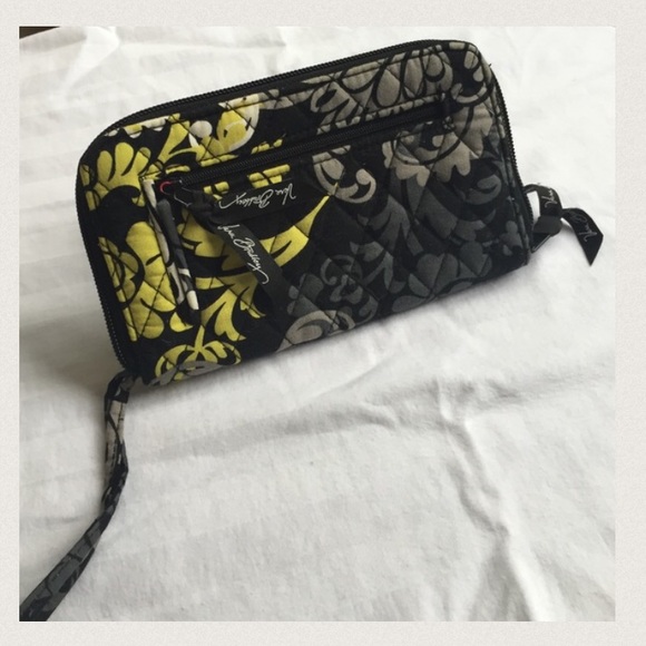 Vera Bradley wristlet