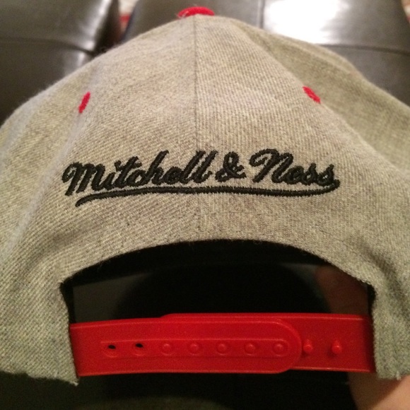 Mitchell & ness Chicago Bulls SnapBack - Picture 2 of 4