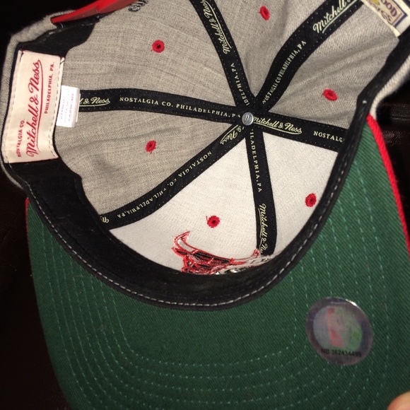 Mitchell & ness Chicago Bulls SnapBack - Picture 4 of 4
