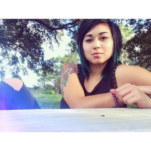 Meet your Posher, Brittany