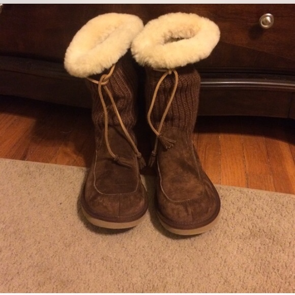 EUC Authentic Brown Uggs Size 9