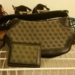Dooney & Bourke purse & wallet set