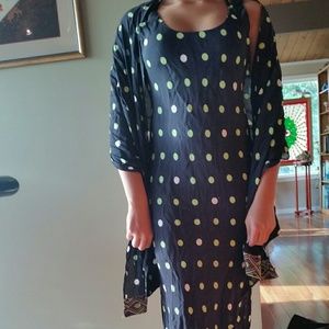 A black A-line dress.