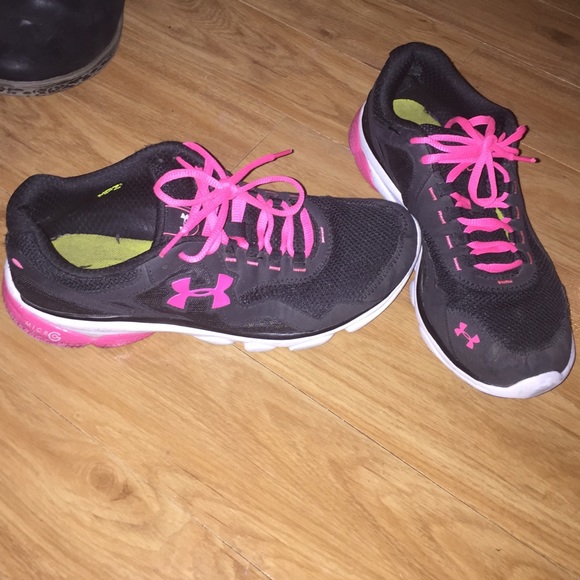 Under Armour Women's Sneakers 9.5