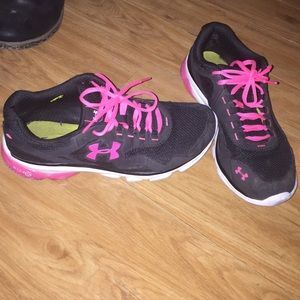 Under Armour Women's Sneakers 9.5