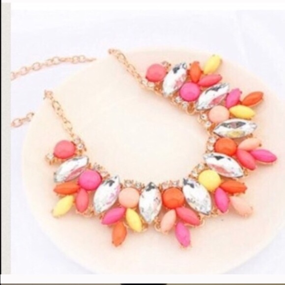 Lovely Color Necklace - Picture 2 of 4