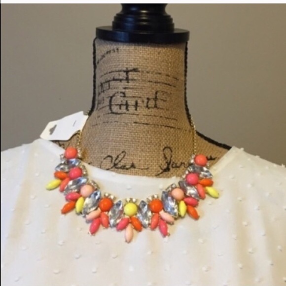 Lovely Color Necklace - Picture 3 of 4