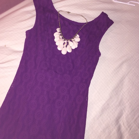 Low back purple dress - Picture 1 of 1