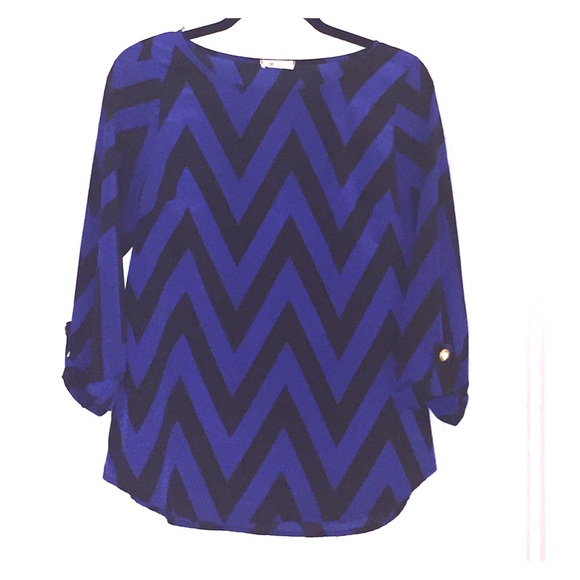 Chevron Black and Electric Blue 3/4 Sleeve Top - Picture 1 of 4