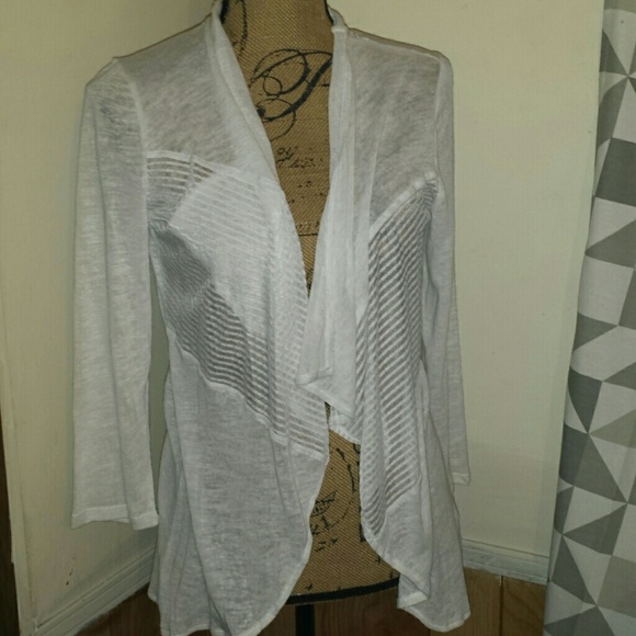 Cape - Picture 1 of 1