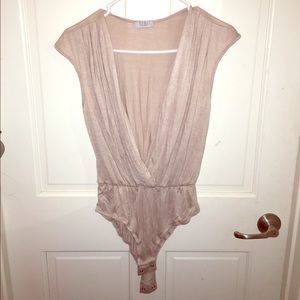 Short sleeve deep V leotard