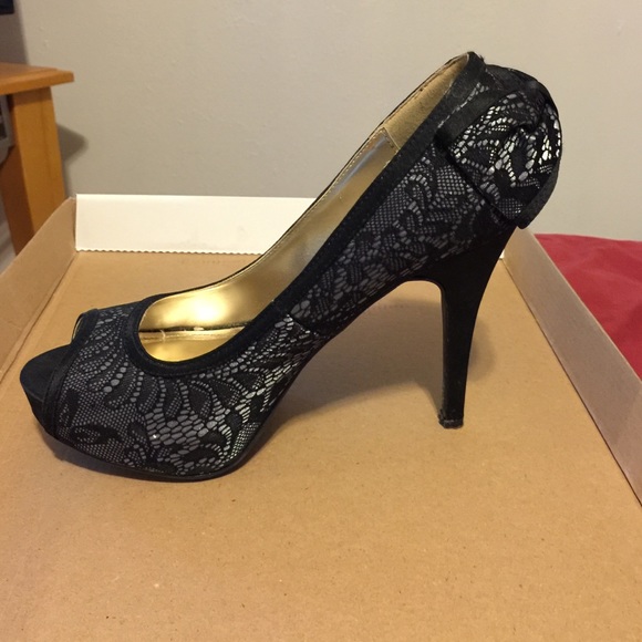 Steve Madden Bow Tie Heels