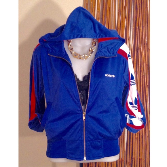 Authentic 90's Trefoil Adidas Sports Jacket!