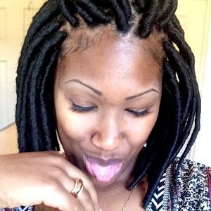 Meet your Posher, Briana