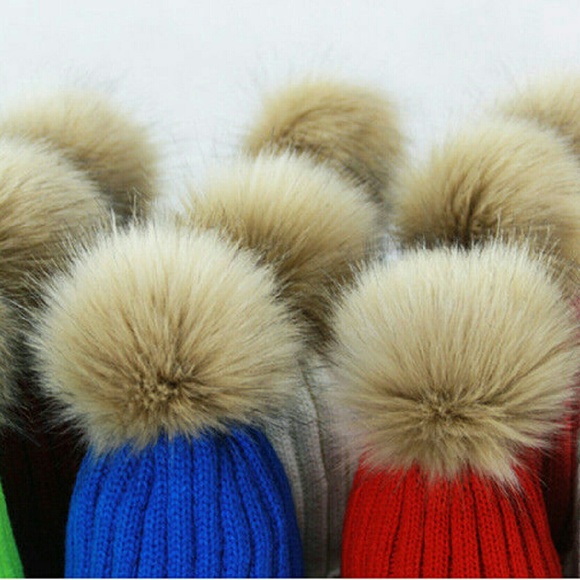 Spring Closet Clean! Black Faux Fur Pom Beanie