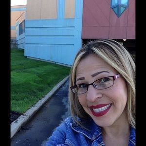 Meet your Posher, Melissa