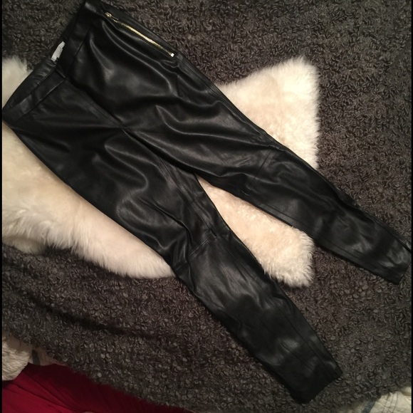 H&M faux leather zip leggings