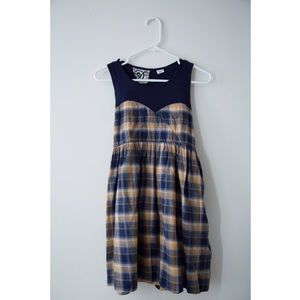 Cute Dress with Pockets!