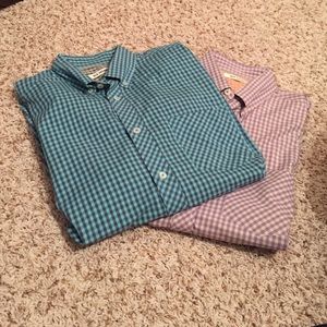 Two men's shirts ! Or 25 each!