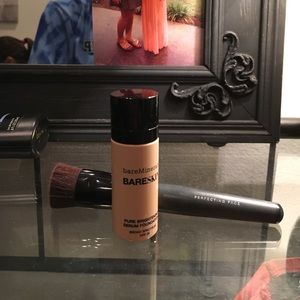 Bare Minerals Foundation & Brush