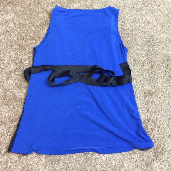 Blue and lace V neck tank - Picture 3 of 4