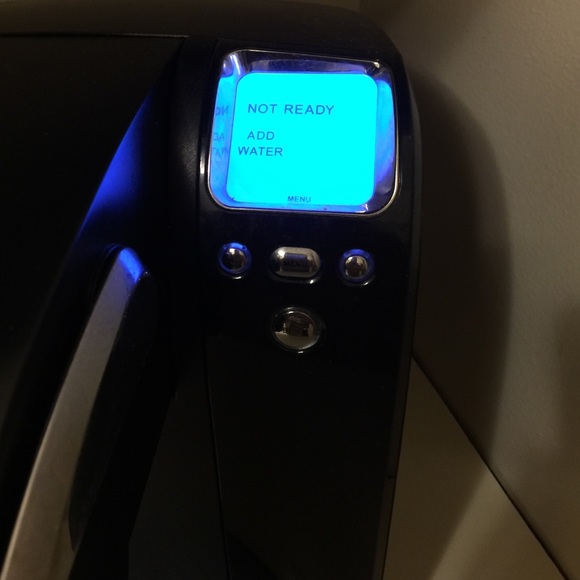 Keurig coffee machine - Picture 2 of 3