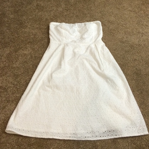 Old Navy Dresses & Skirts - ⚡️final price⚡️White strapless dress