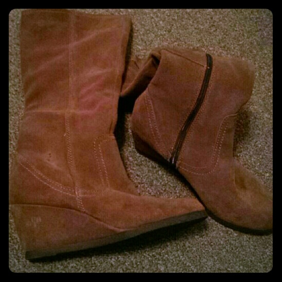 Brown wedged boots