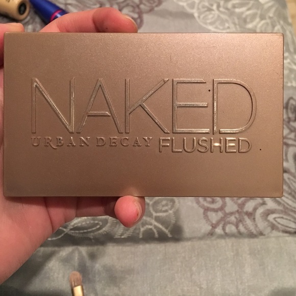 Urban Decay Naked Flushed