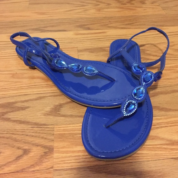 Blue sandals with gems