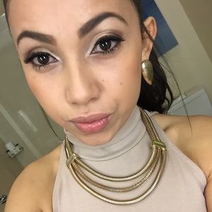 Meet your Posher, Sacha