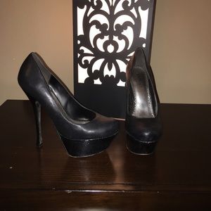 Black bebe heels