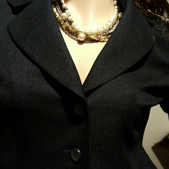 TAHARI Blazer new, never worn - Picture 2 of 5