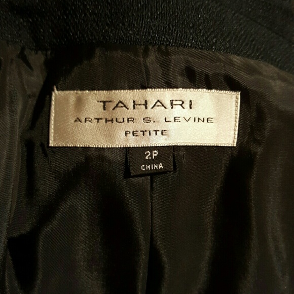 TAHARI Blazer new, never worn - Picture 5 of 5