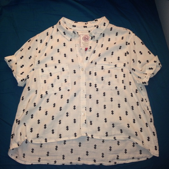 SO Button Down Crop Top