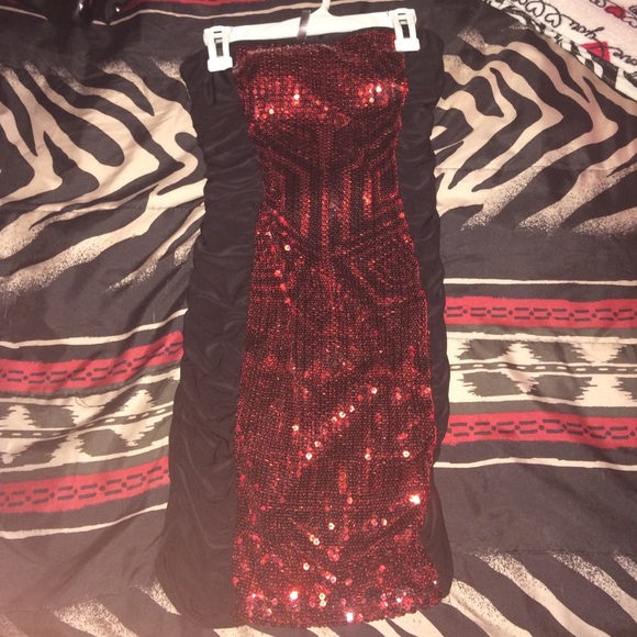 Strapless dress, worn once