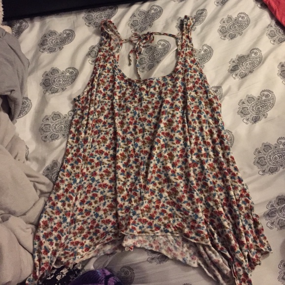 Tilly's crop top, sized L